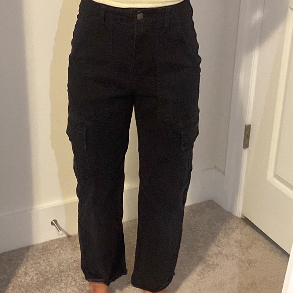 Hollister black cargo pants/jeans - Picture 3 of 3